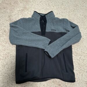 Men’s medium Columbia fleece two toned gray with pockets